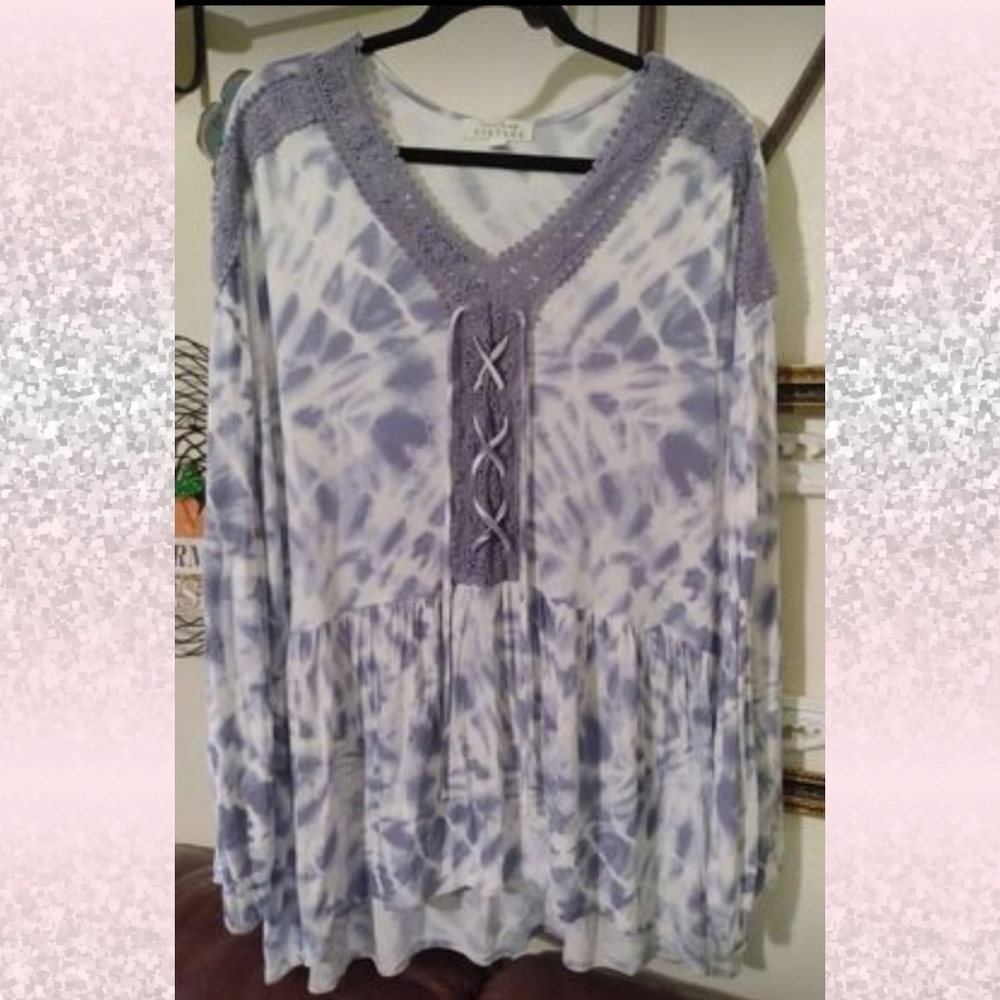 1X 🦄 French Laundry's Vintage Super Soft & Stretchy Womens Plus Size Tie Dye